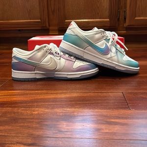 Nike Dunks. New in box!